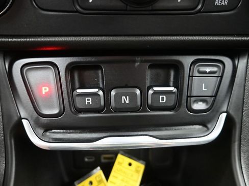 Used 2021 GMC Terrain SLT AWD/4WD image 22