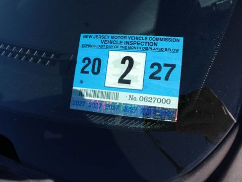 Used 2017 RAM 1500 Laramie w/ Convenience Group image 18