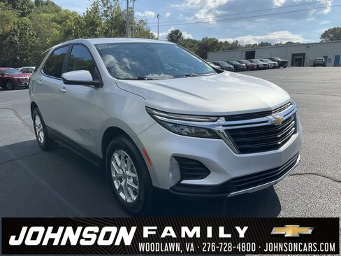 Used 2022 Chevrolet Equinox LT image 1