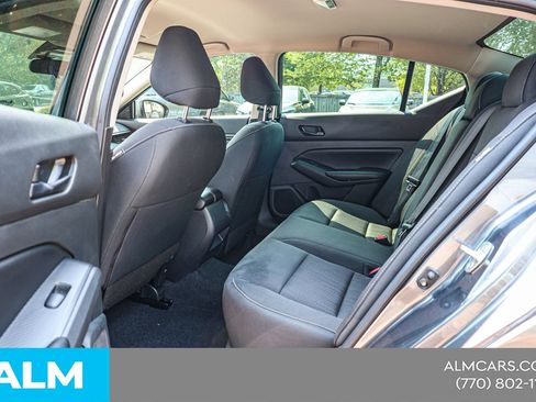Used 2023 Nissan Altima 2.5 S FWD image 18