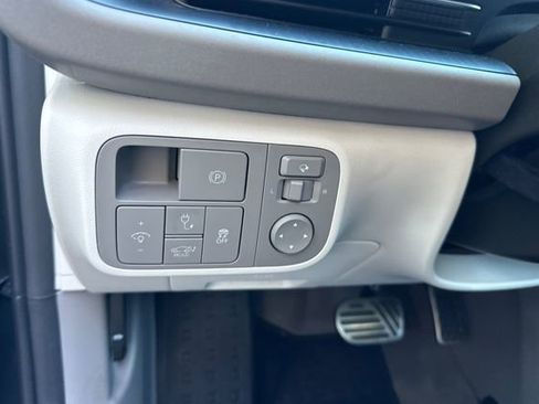 Used 2023 Hyundai Ioniq 6 Limited RWD image 38