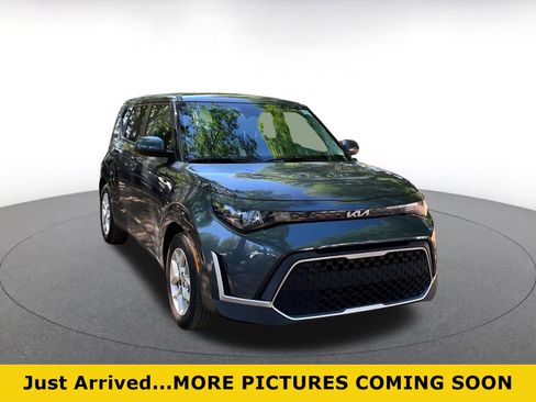 Used 2025 Kia Soul LX w/ LX Technology Package image 1