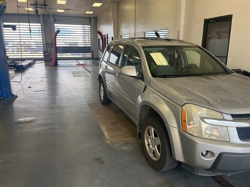 Used 2006 Chevrolet Equinox LT FWD image 15