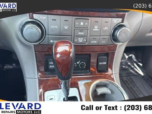 Used 2011 Toyota Highlander Limited w/ Tow Pkg AWD/4WD image 17