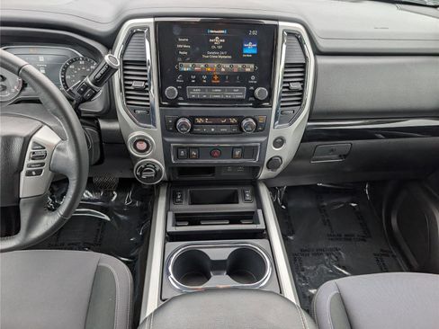 Used 2020 Nissan Titan SV w/ SV Convenience Package AWD/4WD image 17