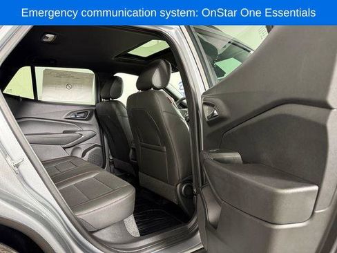 New 2026 Chevrolet Trax RS w/ Sunroof Package FWD image 18