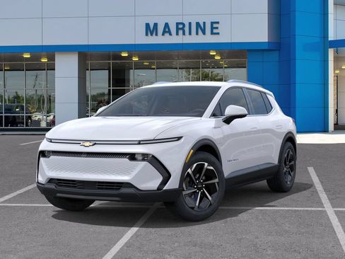 New 2026 Chevrolet Equinox EV LT FWD image 6