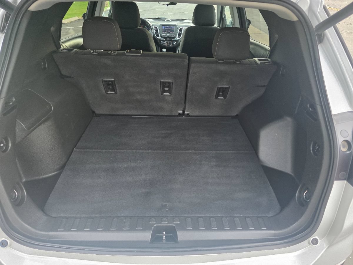 Used 2022 Chevrolet Equinox LT w/ Driver Convenience Package FWD image 15