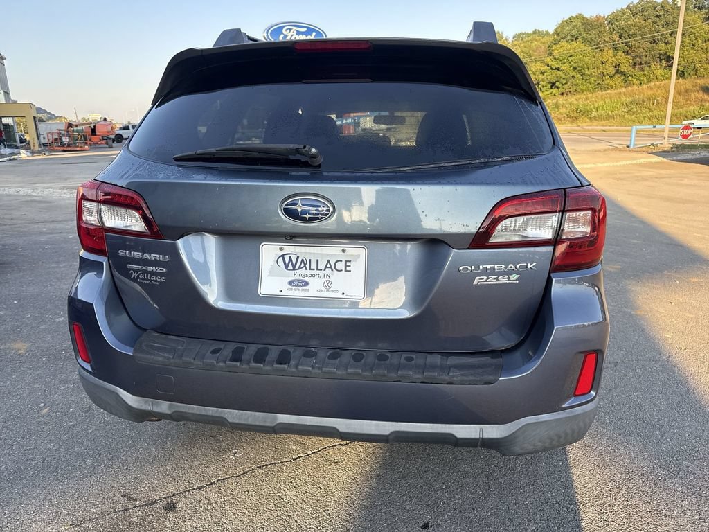 Used 2015 Subaru Outback 2.5i Premium AWD/4WD image 5