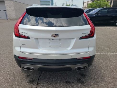 Used 2023 Cadillac XT4 Premium Luxury w/ Enhanced Visibility Package AWD/4WD image 6