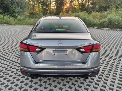 Used 2023 Nissan Altima 2.5 SR FWD image 4
