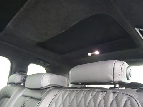 Used 2026 BMW X7 M60i image 17