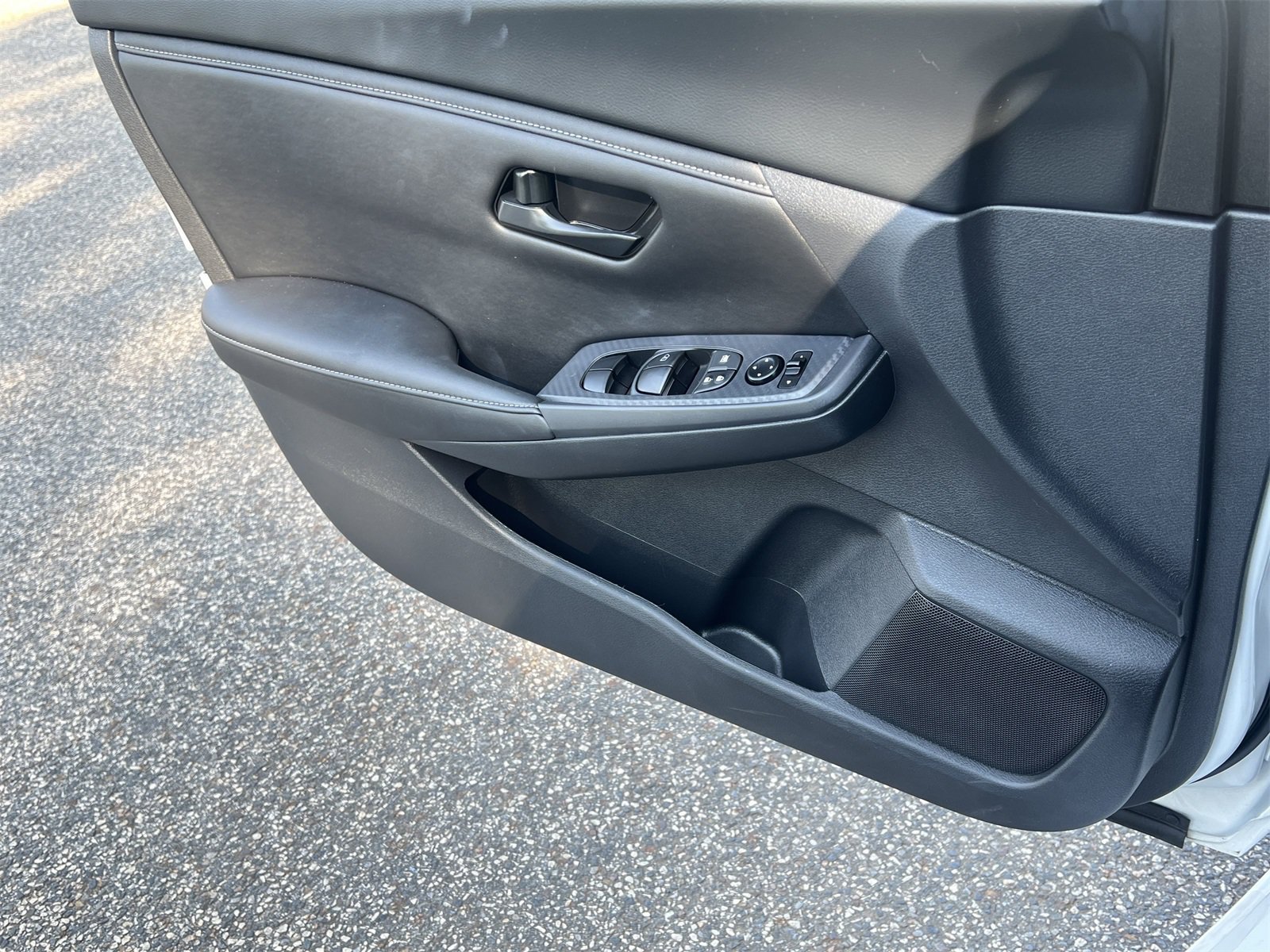 Certified 2025 Nissan Sentra S FWD image 15