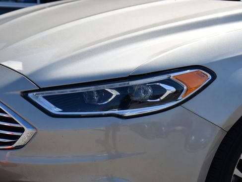 Used 2018 Ford Fusion SE w/ Equipment Group 602A image 38