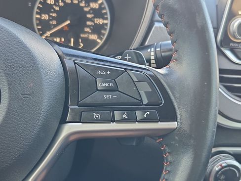 Used 2023 Nissan Altima 2.5 SR FWD image 15