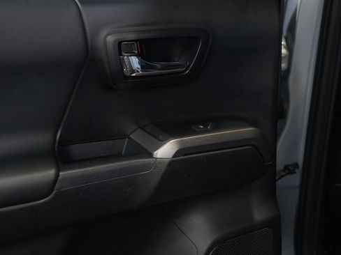 Used 2017 Toyota Tacoma TRD Pro image 27