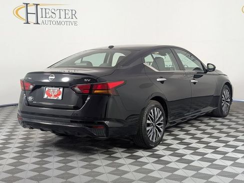 Used 2024 Nissan Altima 2.5 SV FWD image 7