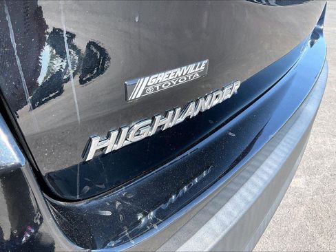 Used 2019 Toyota Highlander XLE image 9