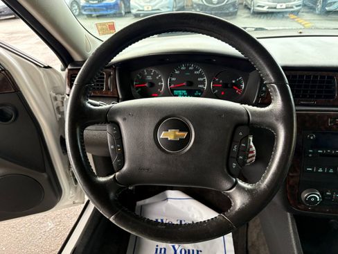 Used 2014 Chevrolet Impala LT w/ LT Sunroof Package image 34