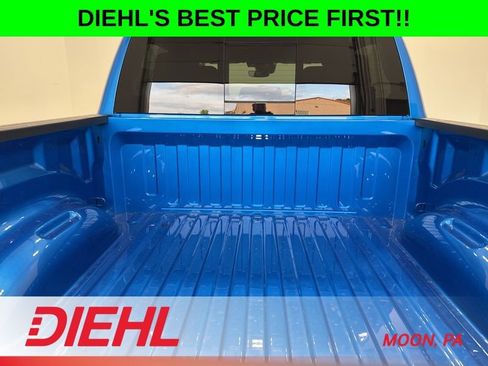 New 2026 RAM 1500 4x4 Crew Cab image 10