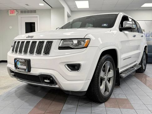 Used 2015 Jeep Grand Cherokee Overland AWD/4WD image 3