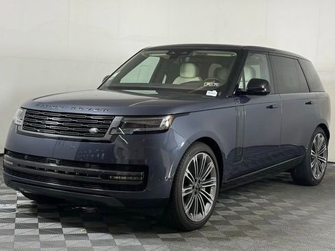 New 2025 Land Rover Range Rover Long Wheelbase SE image 2