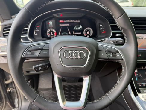 Used 2021 Audi Q8 Premium Plus w/ Premium Plus Package AWD/4WD image 13