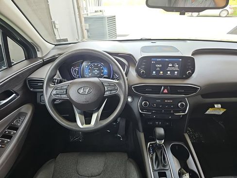 Used 2019 Hyundai Santa Fe SEL FWD image 18