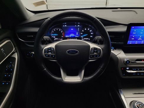 Used 2020 Ford Explorer XLT w/ Equipment Group 202A RWD image 22