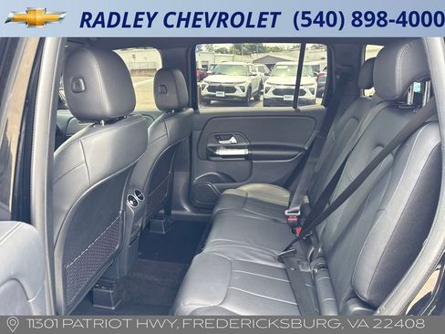 Used 2022 Mercedes-Benz GLB 250 4MATIC image 13