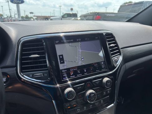 Used 2019 Jeep Grand Cherokee Altitude AWD/4WD image 24