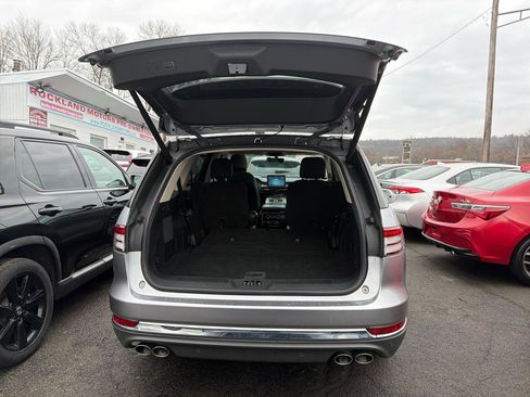 Used 2023 Lincoln Aviator Standard AWD w/ Premium Package image 8