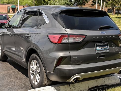 Certified 2022 Ford Escape SE w/ Cold Weather Package AWD/4WD image 8