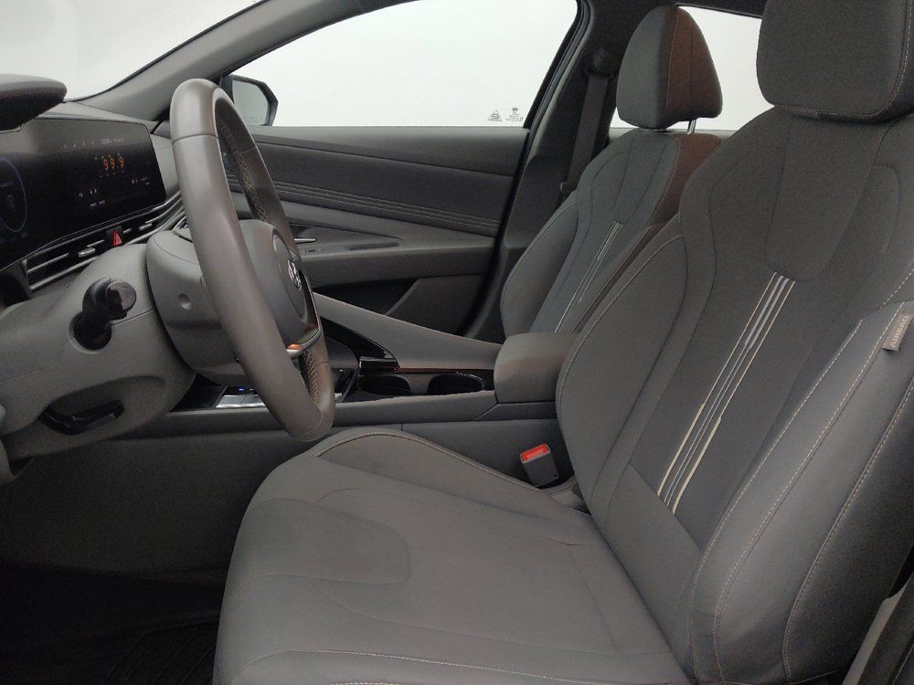 Used 2023 Hyundai Elantra SEL w/ Convenience Package FWD image 17