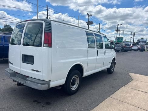 Used 2002 Chevrolet Express 2500 RWD image 11