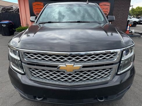 Used 2017 Chevrolet Tahoe LT w/ LT Signature Package RWD image 2
