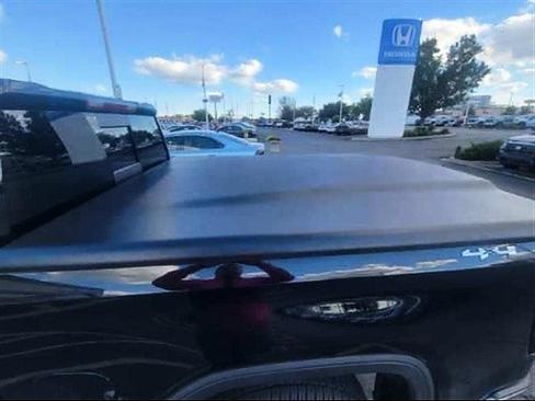 Used 2020 GMC Sierra 1500 SLT w/ SLT Premium Plus Package AWD/4WD image 11