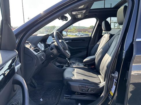 Used 2021 BMW X1 xDrive28i w/ Convenience Package AWD/4WD image 11