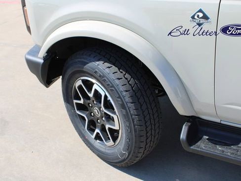 New 2025 Ford Bronco Outer Banks image 5