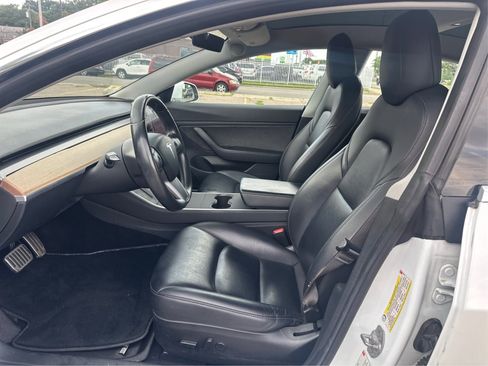Used 2018 Tesla Model 3 Long Range image 10