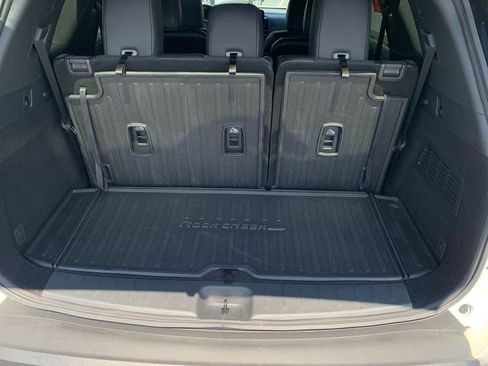 Used 2024 Nissan Pathfinder Rock Creek AWD/4WD image 14