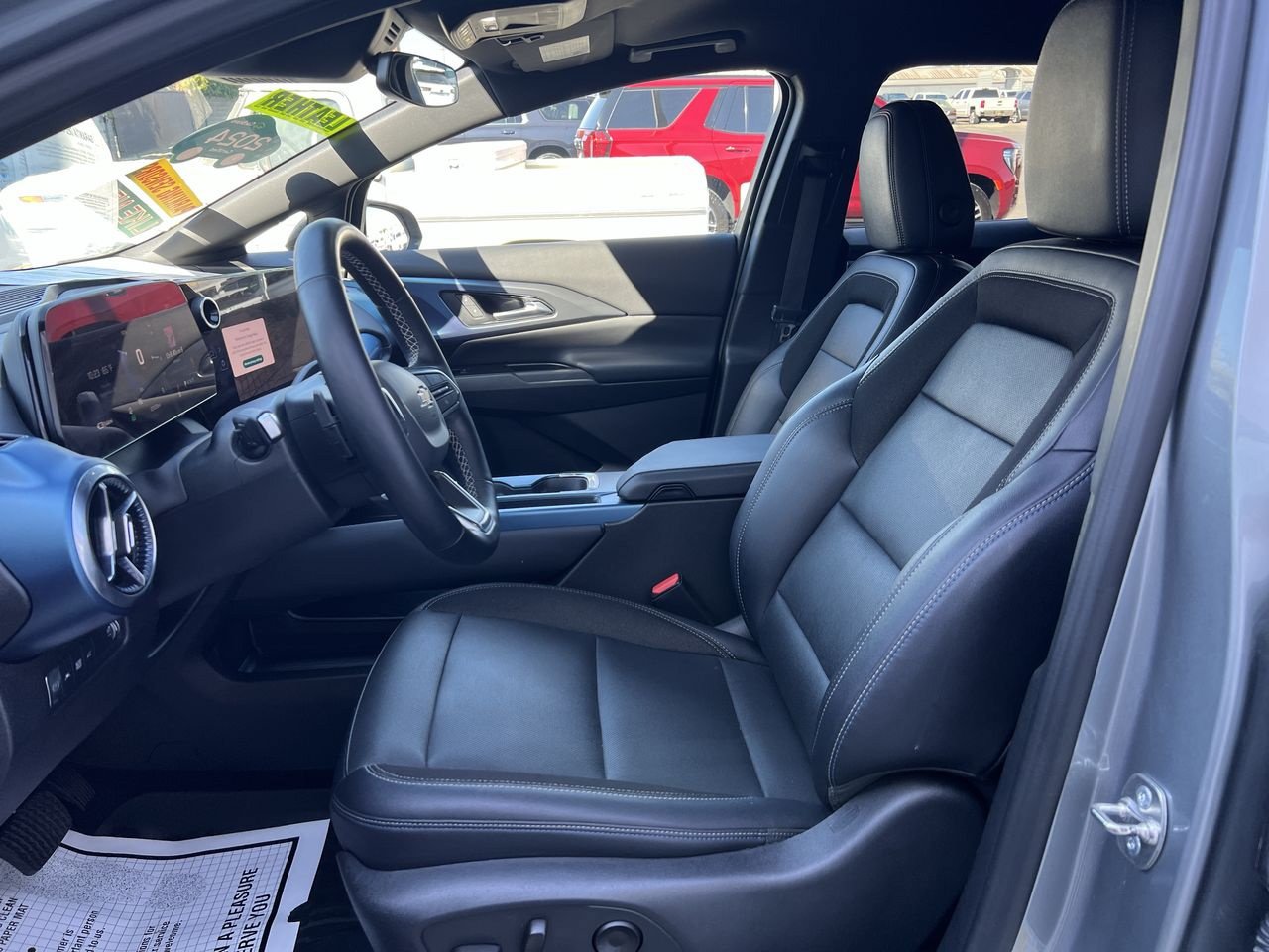 Certified 2024 Chevrolet Equinox EV LT w/ LPO, Blackout Package FWD image 22