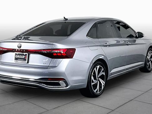 Used 2026 Volkswagen Jetta SEL FWD image 12