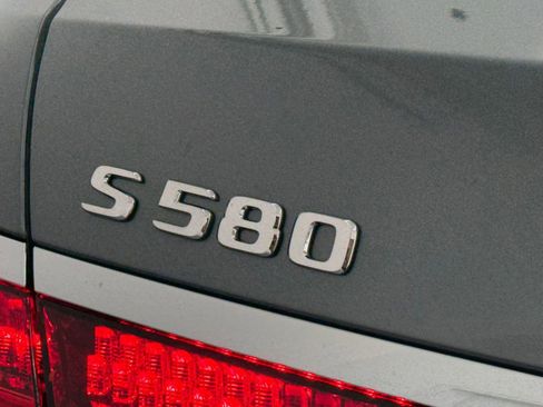 New 2026 Mercedes-Benz S 580 4MATIC Sedan image 21