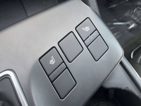 Used 2026 Kia Sportage EX w/ EX Panorama Roof Package FWD image 32