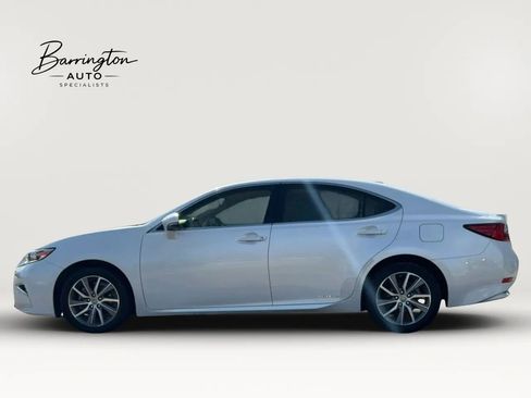Used 2017 Lexus ES 300h FWD image 3
