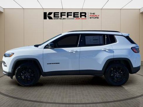 New 2026 Jeep Compass Latitude image 2
