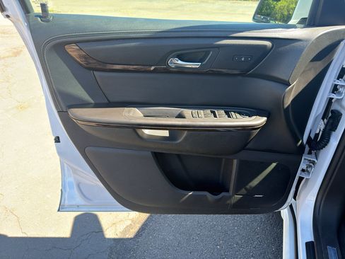 Used 2016 GMC Acadia Denali AWD/4WD image 18