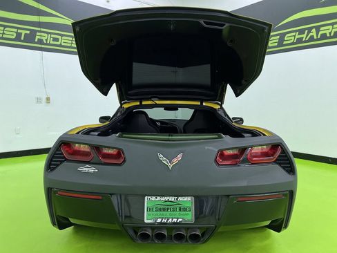 Used 2014 Chevrolet Corvette Stingray Coupe w/ Battery Protection Package RWD image 9