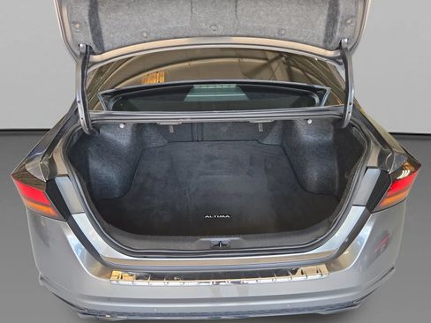 Used 2023 Nissan Altima 2.5 SR FWD image 27